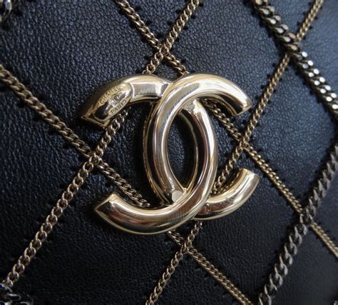 clutch with chain chanel 2019